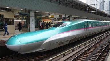 Japan-shinkansen-e5
